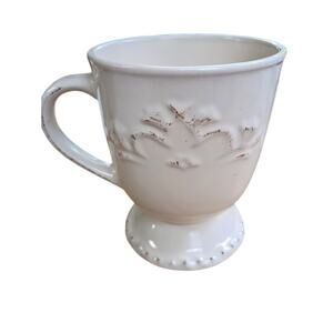Better Homes and Gardens Medallion Wreath Cream Mist Mug 4 5/8" Tall